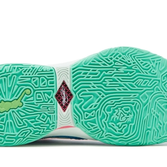 BNIB Nike LeBron 20 Laser Blue Kids Size 3Y DQ8651-400 Multi Color Swoosh B-Ball - Picture 7 of 7